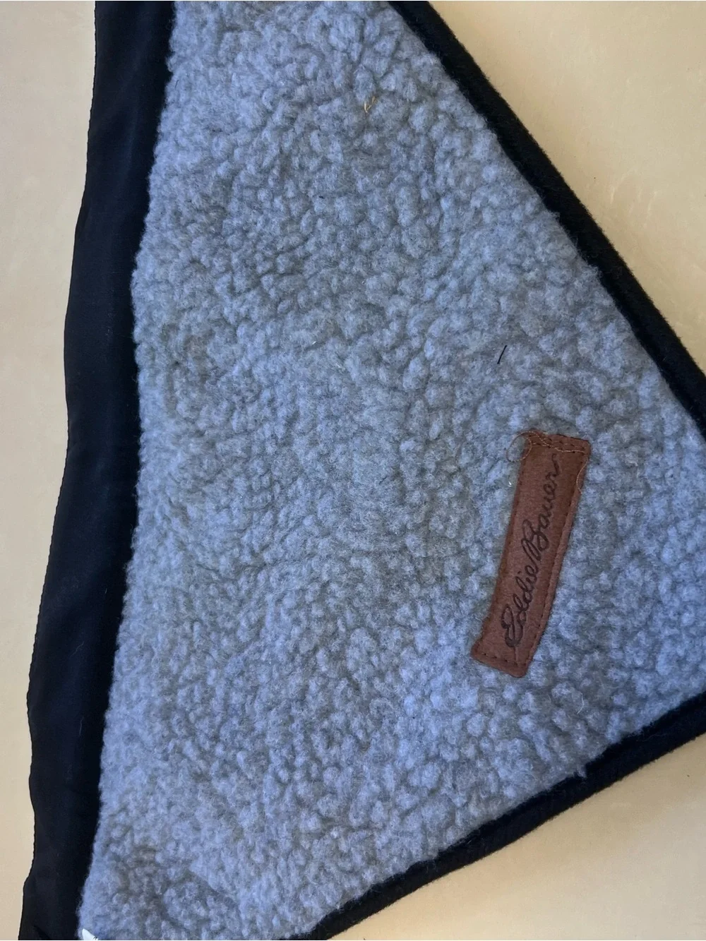 Eddie Bauer Navy Plaid and Sherpa Reversible Dog Bandana Size Large Velcro